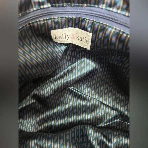 Kelly & Katie Faux Patent Leather Shoulder Purse in Muted Yellow Gold - Picture 3 of 10